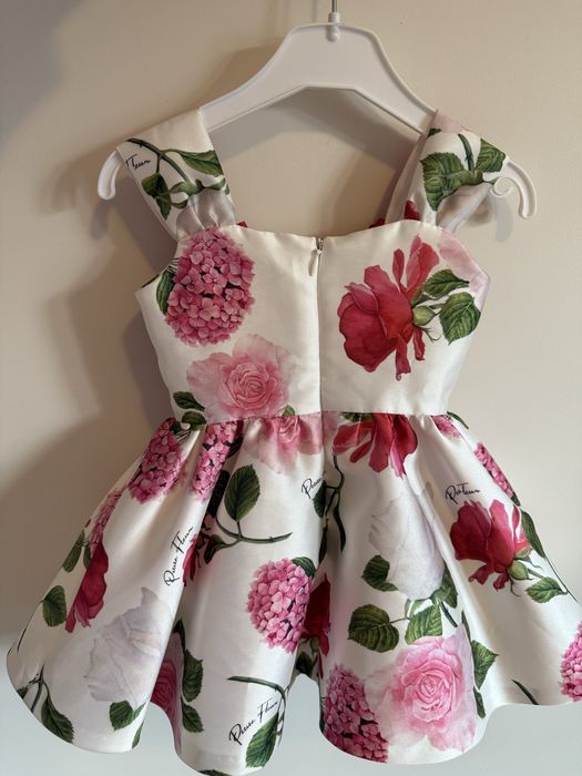 Petit pleur рокля за 12 месеца