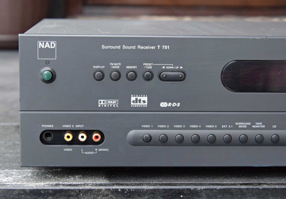 Amplificator 5.1 NAD T 751, AV Receiver