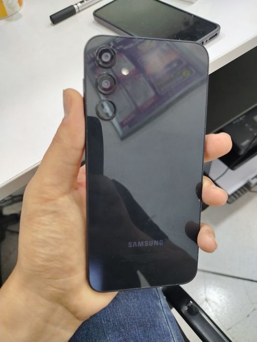 Samsung a24 128 Gb ideal usta kormagan
