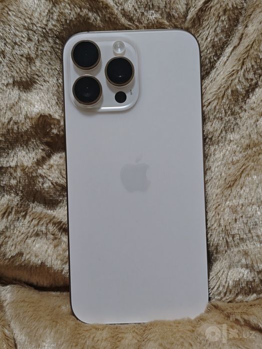 Iphone 16 pro max gold 256 LL/A