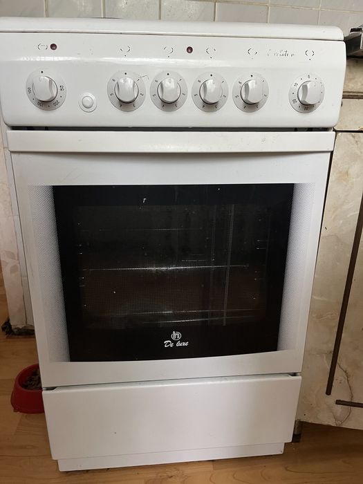 Продам электрическую плиту