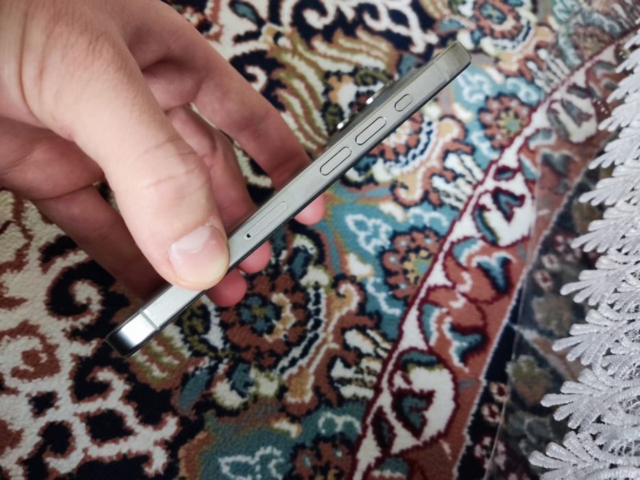 Айфон 15 про  ( обмен на 14 про Макс )