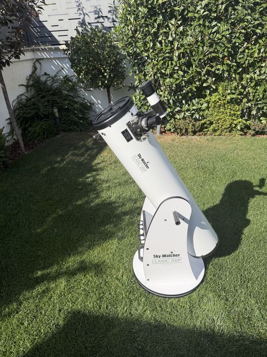 Telescop Astronomic 200/1200 SkyWatcher montura tip Dobsonian