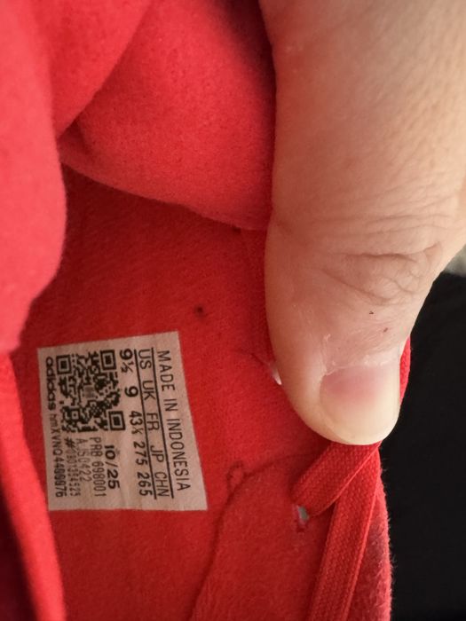 Продам бутсы,оригинал Adidas