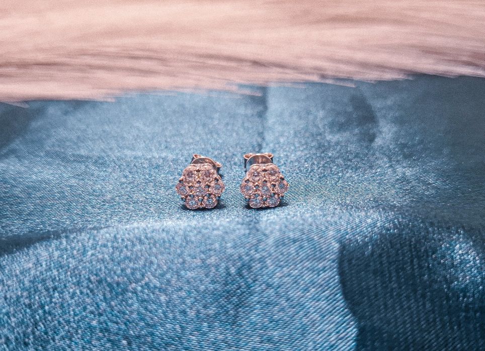 Cercei cu moissanite