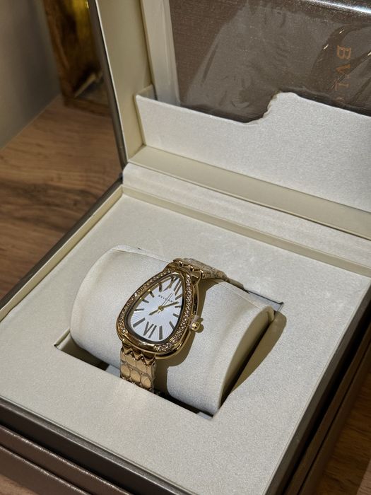 Женственнве Часы на каждый день по доступной цене