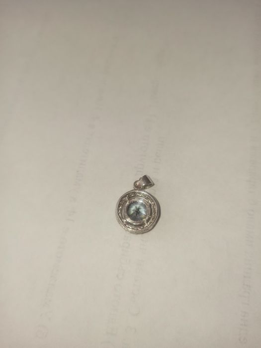 Продавам сребърен пръстен с камък Мистик Топаз - 52 размер