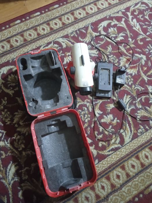 nivelir NA 730 quvvatlantruvchi