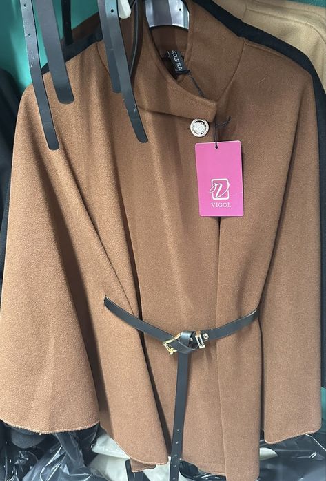 Capă eleganta cu curea