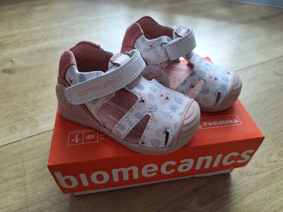 Sandale Biomecanics - noi - marimea 19