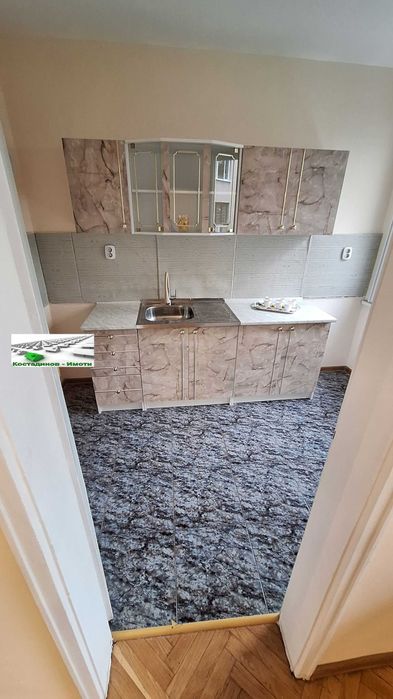 Дава се под наем Офис в Пловдив, Център - 110 кв.м за 598.23 € - Снимка #4