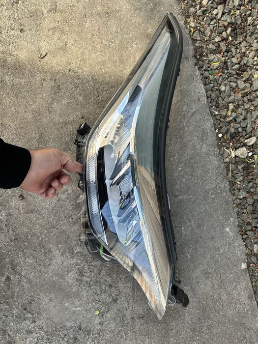 Far dreapta full led toyota chr.