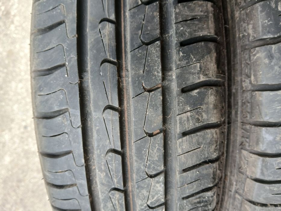 Летни гуми 14цола Dunlop 165/70/15-7мм-грайфер