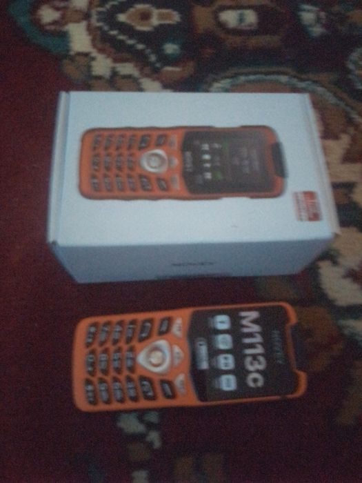 Fradaeotsa telefon Nova M113 C