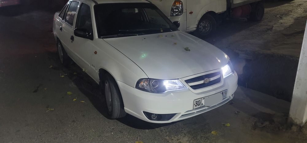 Nexia 1.6 donc luxe full