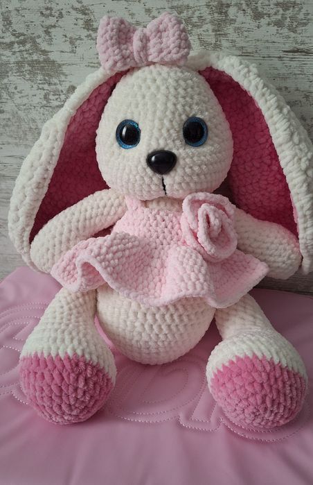 Зайка Амигуруми Ръчно плетена