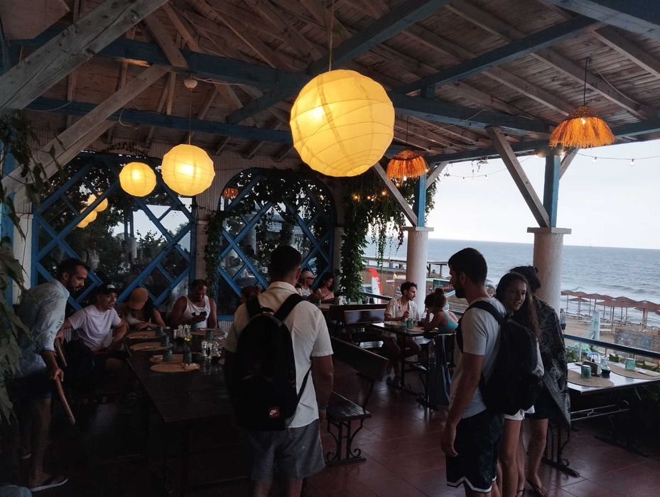 Парти зала под наем до морето