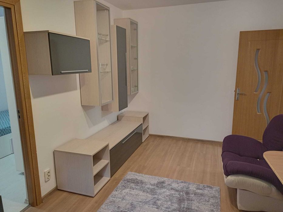 Apartament 3 camere de inchiriat
