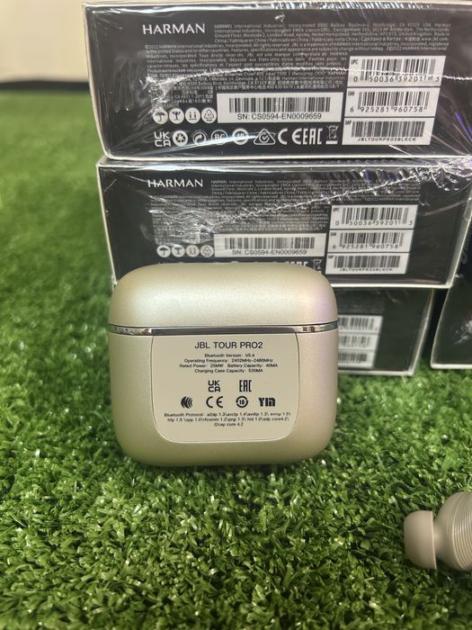 Casti Wireless Jbl Tour Pro 2, calitate premium