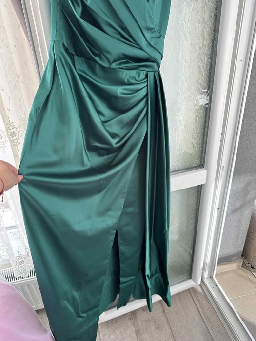 Официална рокля