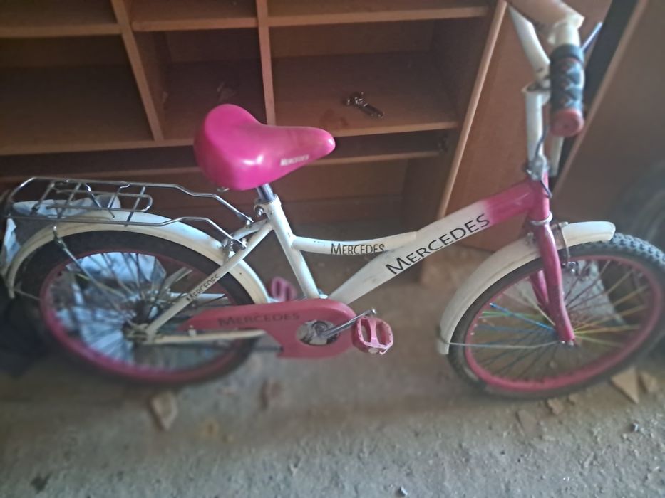 Продам детский велосипед для девочки