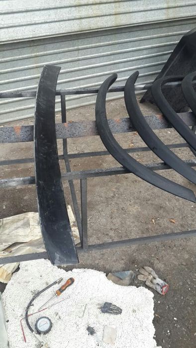 Продам расширители арок на Х5 Е 53