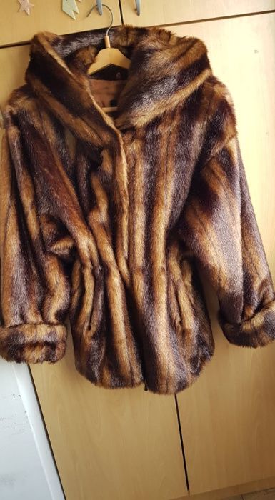 Палто с косъм/еко/-норка