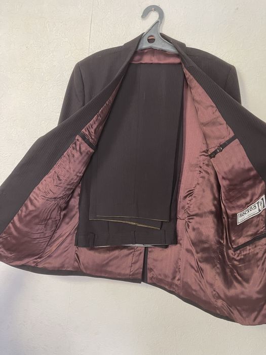 Костюмы мужские