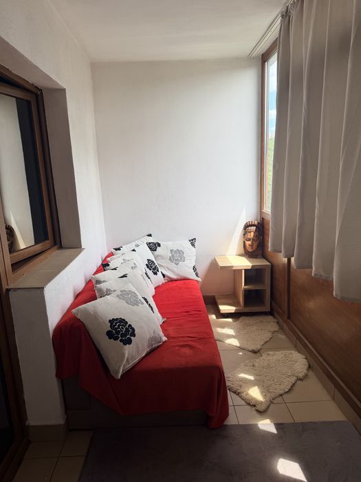 Apartament 2 camere de inchiriat 60mp, bloc cu centrala proprie si iesire in parcul Plumbuita, in Colentina, cu loc parcare