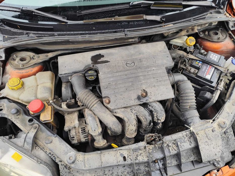 Mazda 2 1.2 - 75к.с  - 2003г. на части