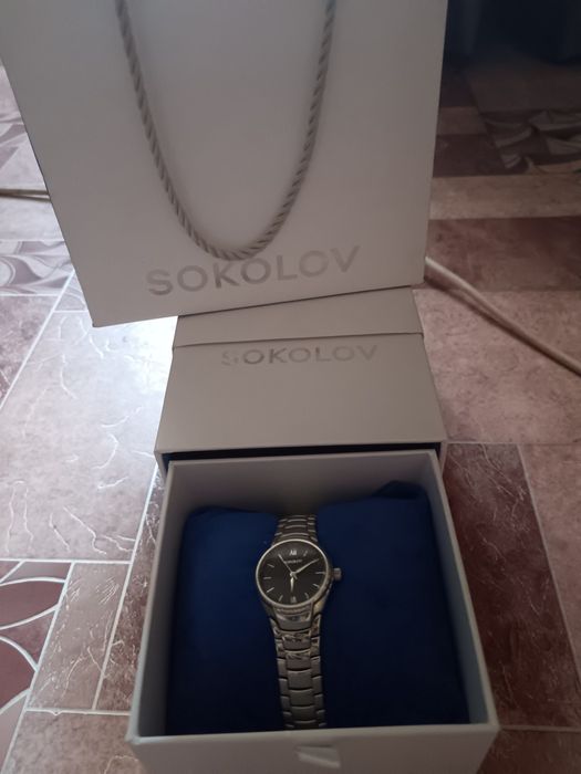 Продам часы женские