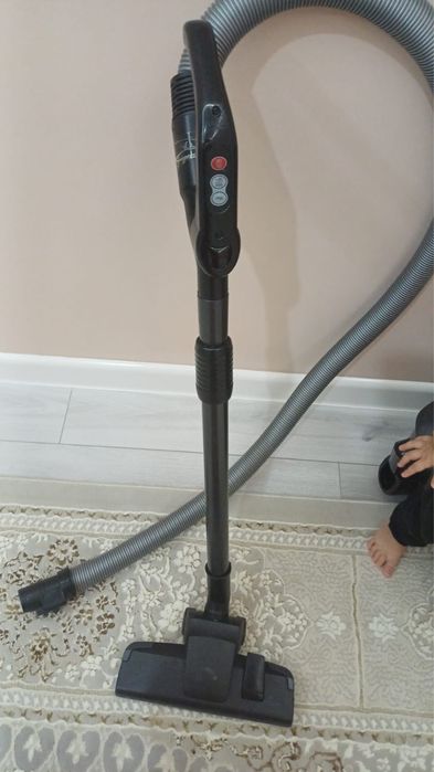 Пылесос 2300 ват