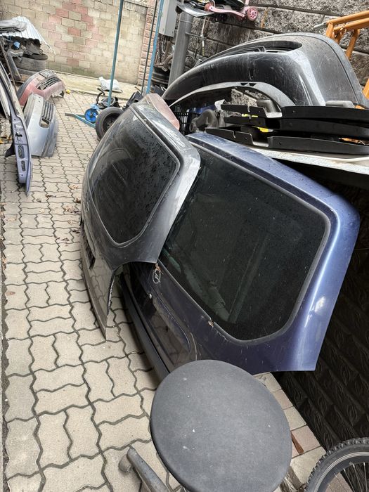 Чемодан черный Зафира