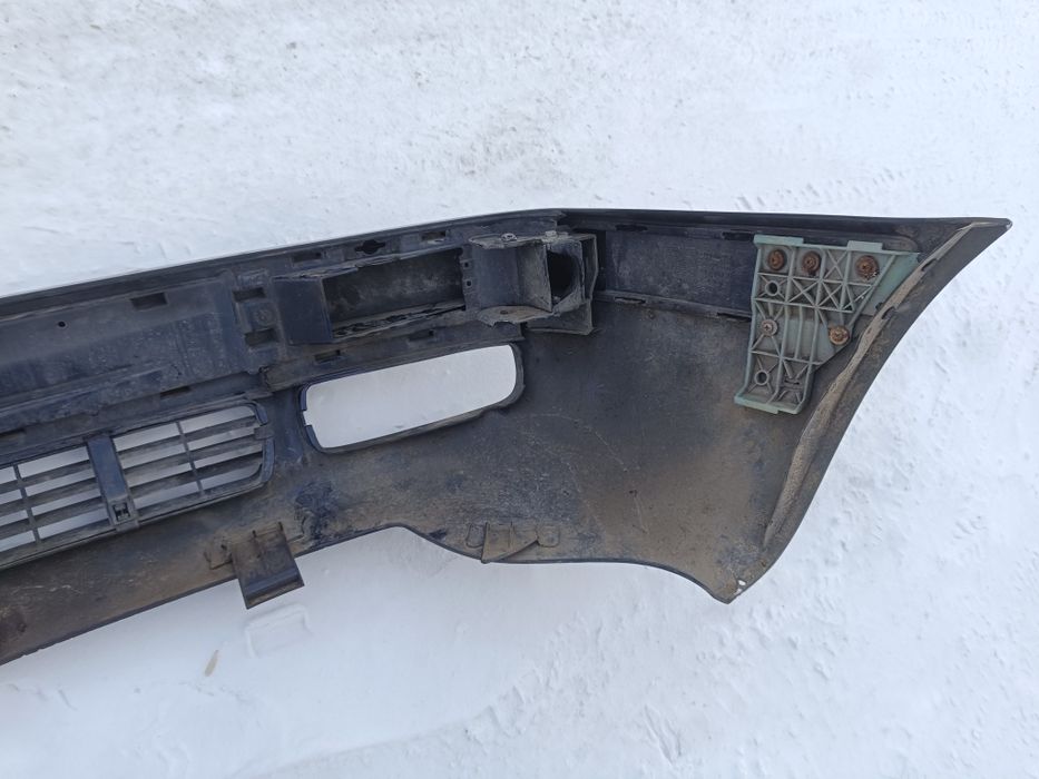 Передний бампер Ауди 80 Б4