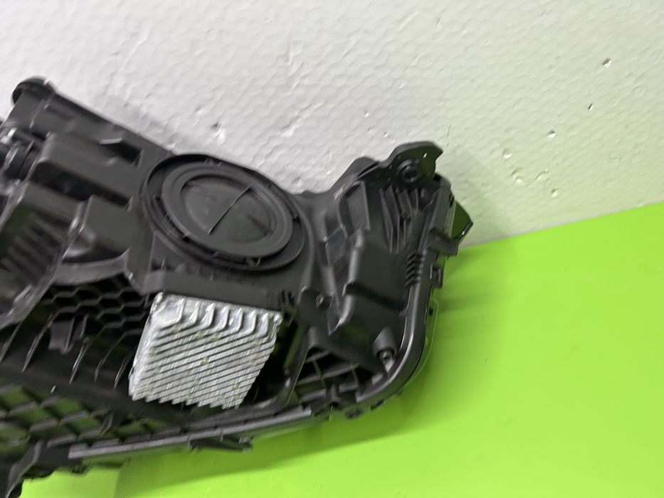 Far faruri Audi Q3 full led 2019-2023 stanga 83A941011