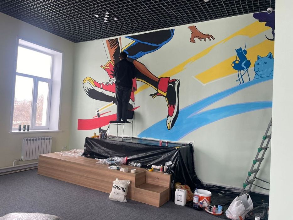 Художники. Роспись стен. Мурал. Рисунки на стене.