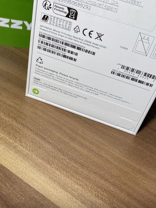 iPhone 17 Pro Max  • 256 GB • Deep Blue