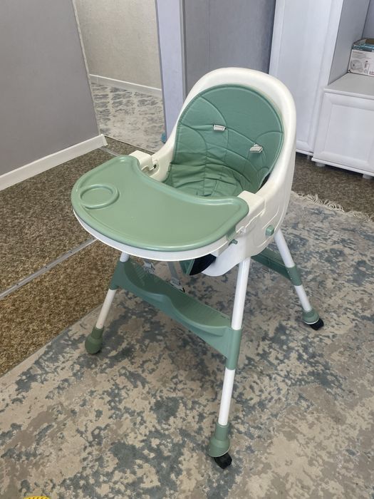 Продам столик для кормления