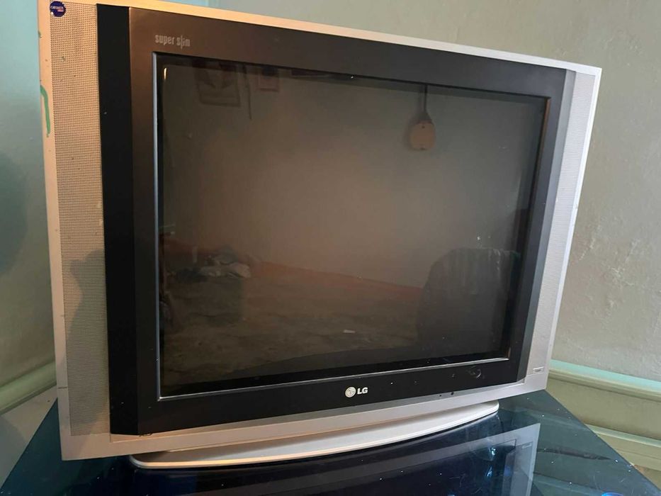 Телевизор Сатылады, Истеп Тур