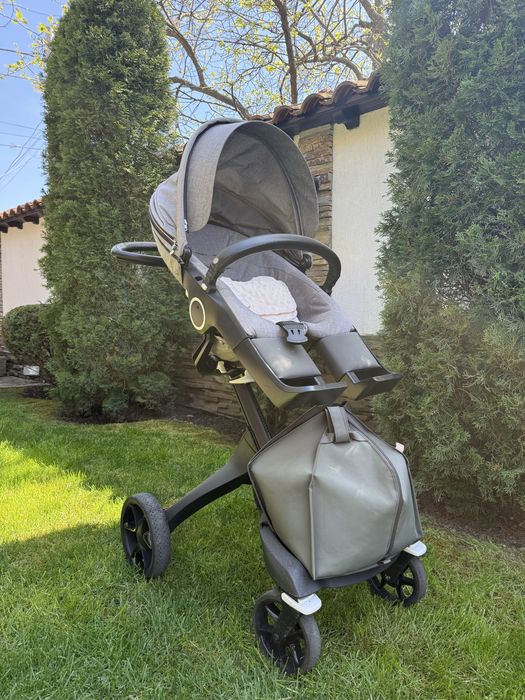 StoKKe xPlory 6 - сива бебешка количка