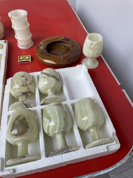 Продам изделия из оникса