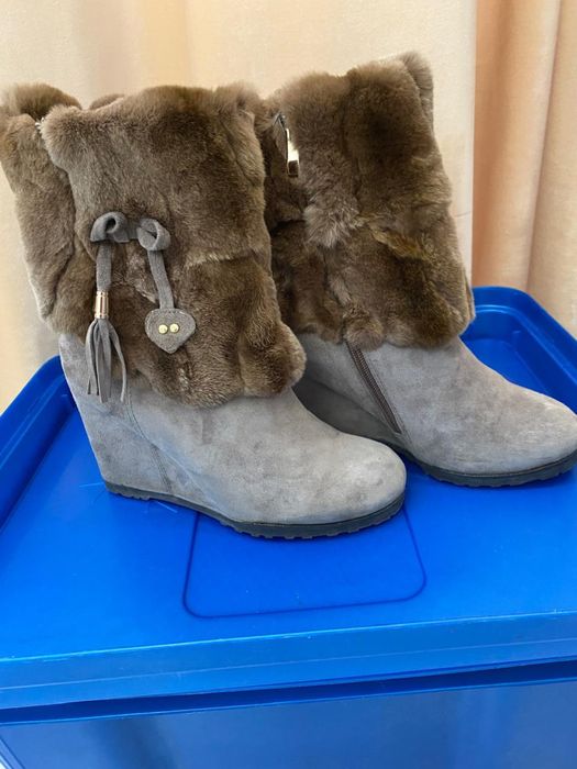 Замшевые полусапожки