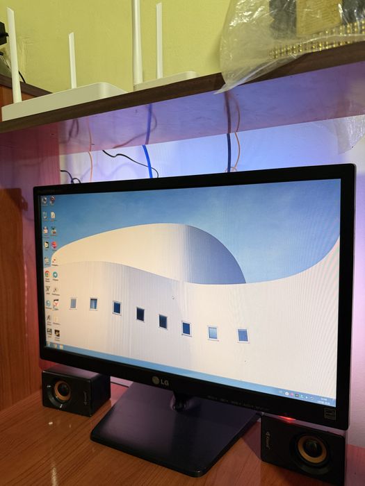 Monitor sotiladi LG