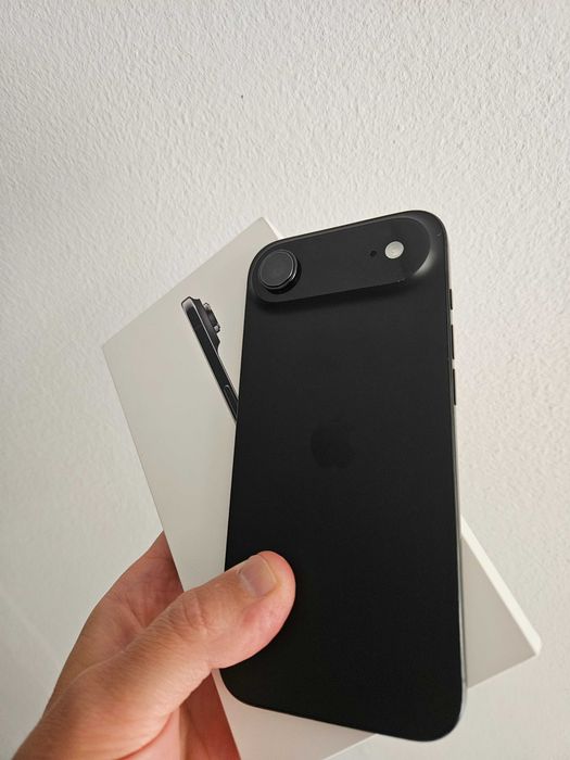 iPhone 17Air 256 gb neverlock 11 cicluri la cutie.