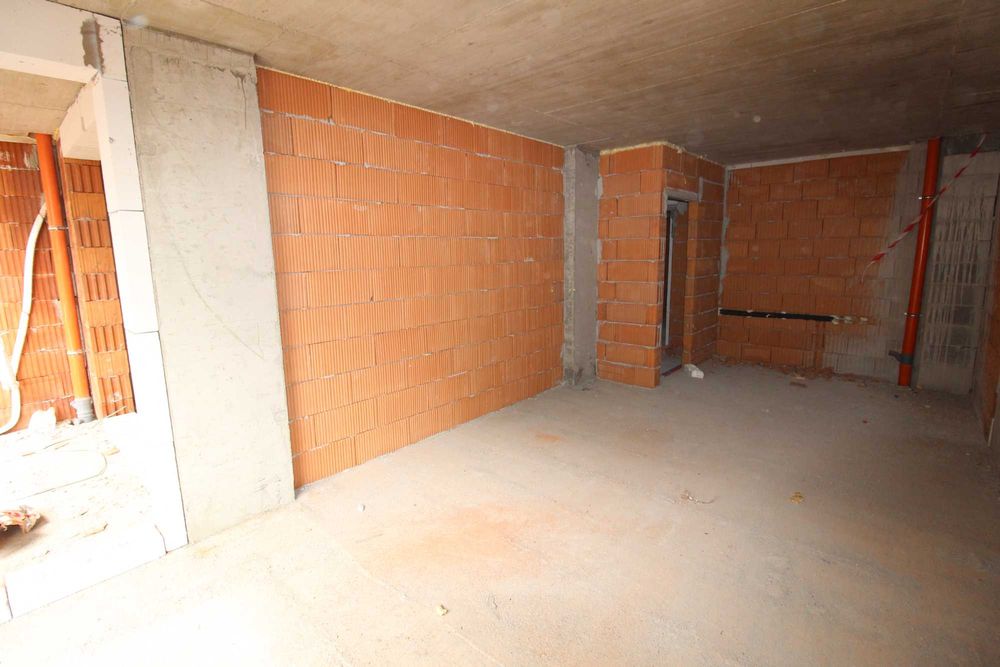 Продава се Двустаен апартамент в Пловдив, Тракия - 72 кв.м за 897 €/кв.м - Снимка #3