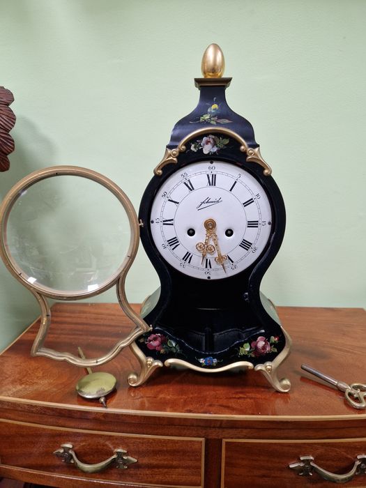 Прекрасен антикварен настолен каминен часовник Schmid