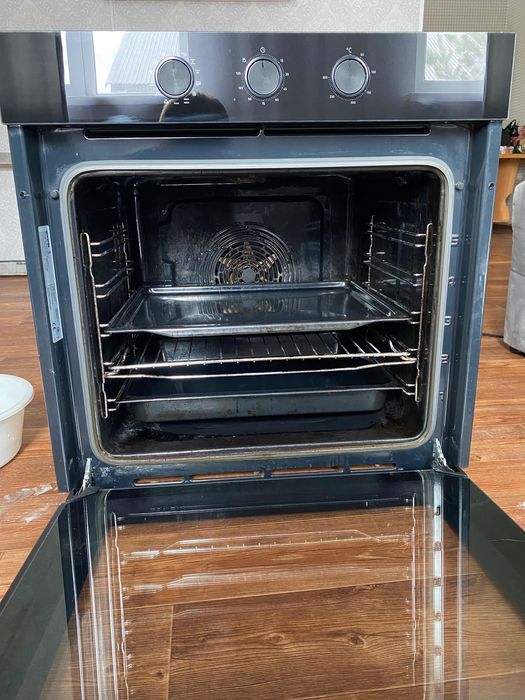 Продаем духовую печь и варочную панель.