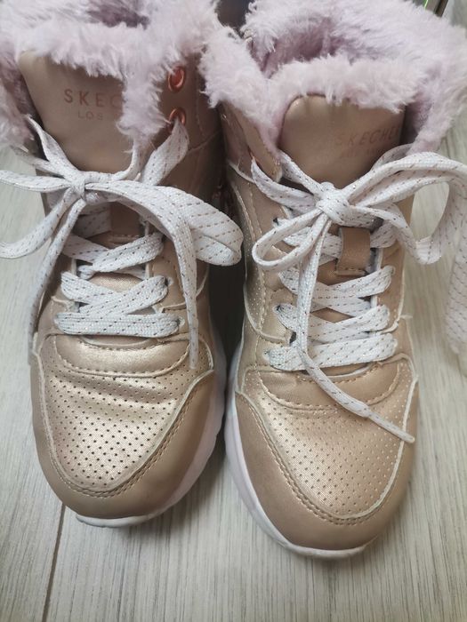 Vând skechers ghete cu lumini și fără lumini