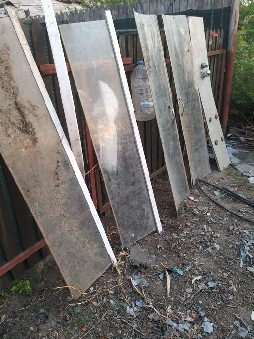 Vând cabina de dus dezbembrata