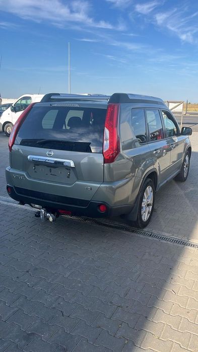 Dezmembram Nissan X Trail 2.0 diesel 4x4 din 2010